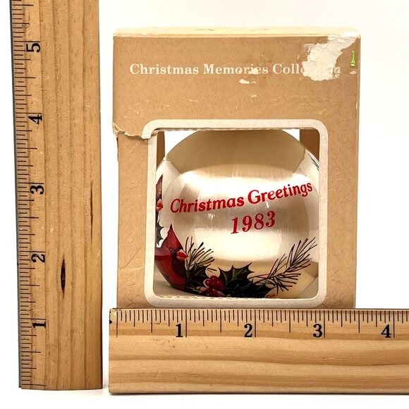 Vintage 1983 Christmas Greetings Ornament Memories Collection Cardinal Birds - Picture 7 of 8